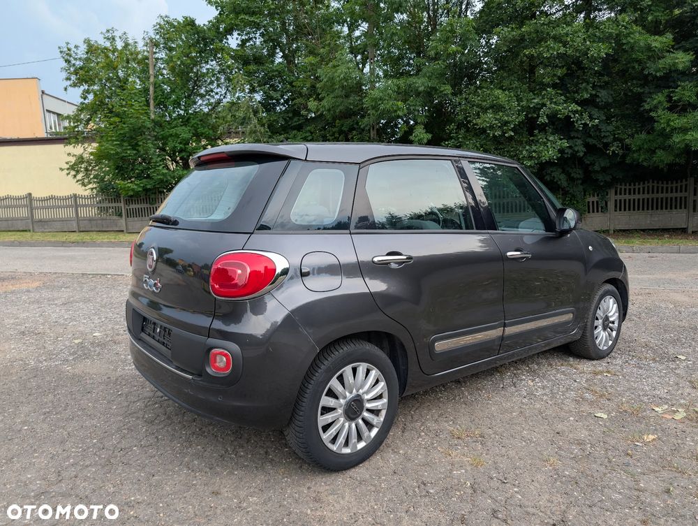 Fiat 500L 1.4 16V Urban Edition - 4