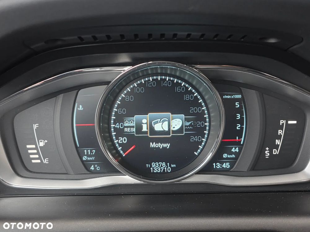 Volvo XC 60 D3 Geartronic Momentum - 30