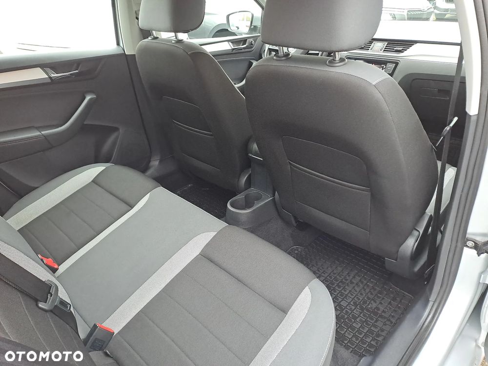 Skoda RAPID 1.0 TSI Ambition - 11