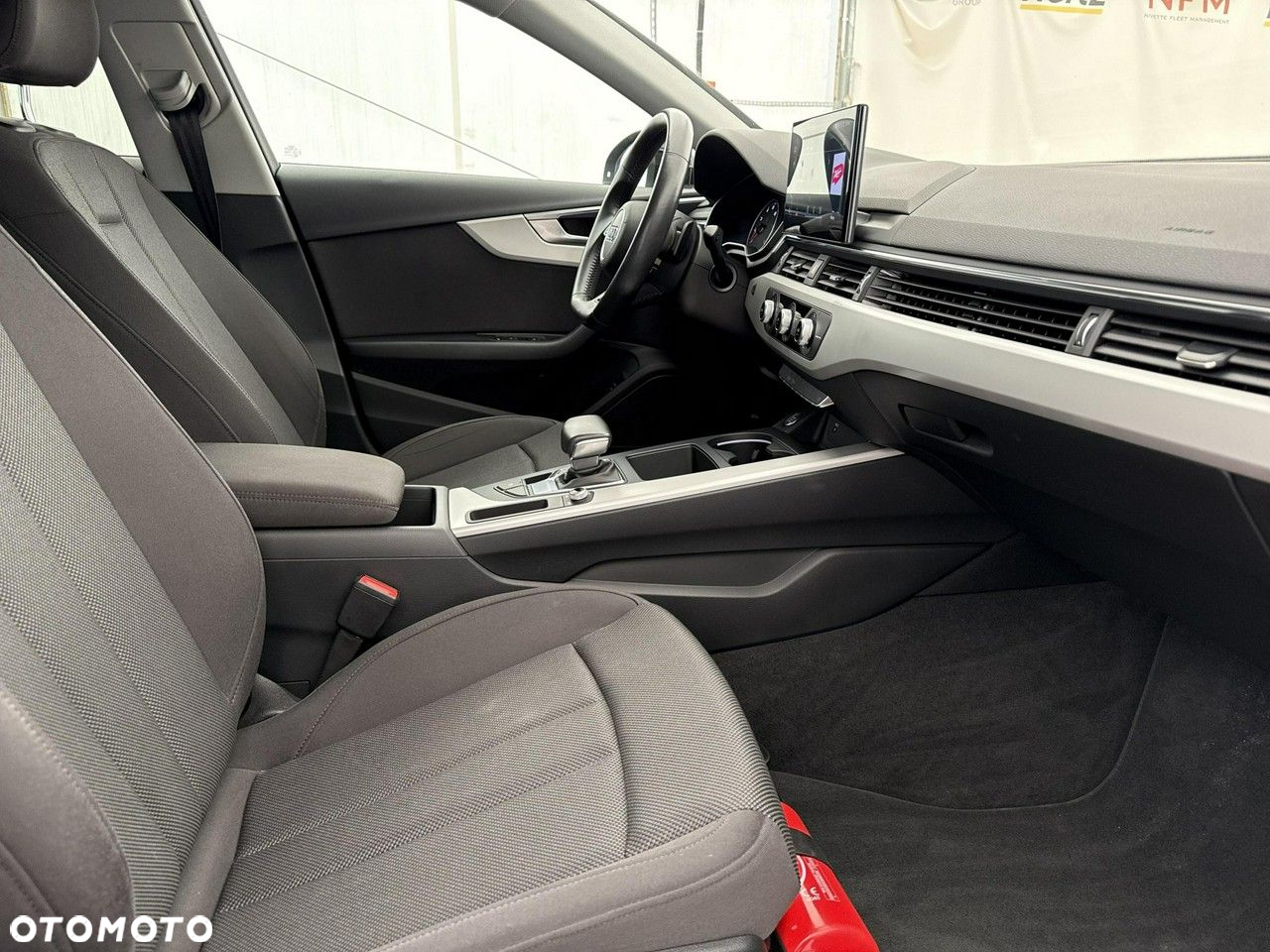 Audi A4 35 TFSI S tronic - 23