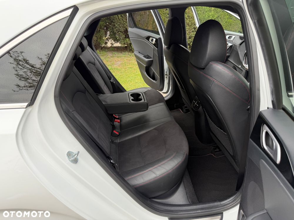 Kia Ceed 1.6 T-GDI GT-Challenge - 29