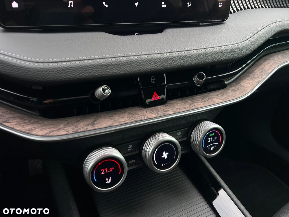 Skoda Superb 1.5 TSI Plug-in Hybrid L&K DSG - 15