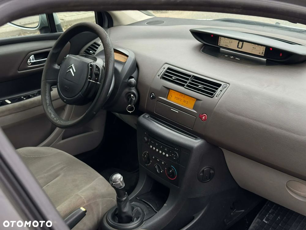 Citroën C4 1.6 HDi Impress - 5