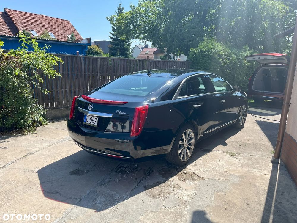 Cadillac XTS - 2