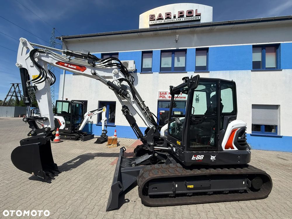Bobcat E88