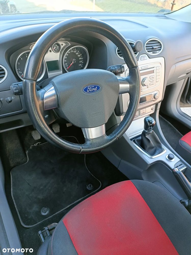 Ford Focus - 9