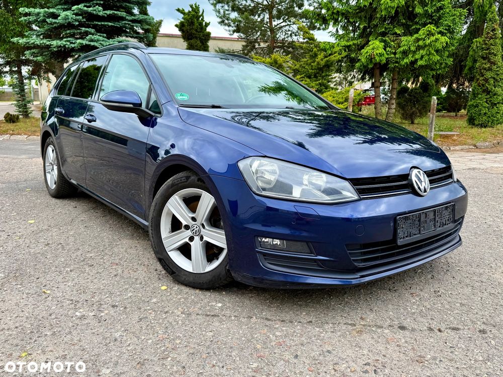 Volkswagen Golf - 1