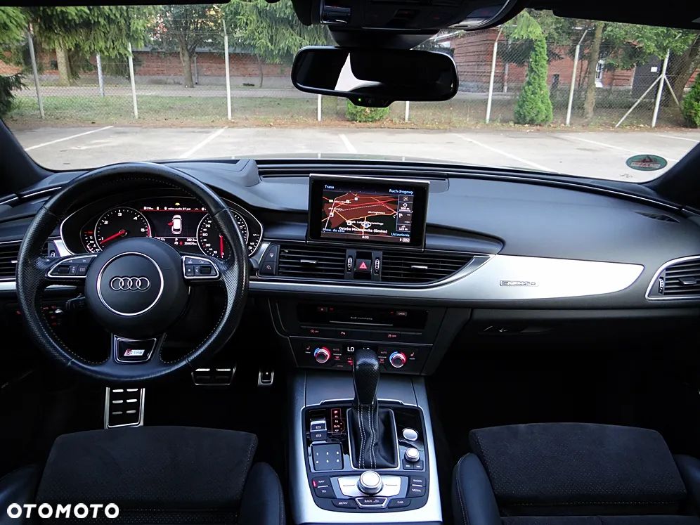 Audi A6 Avant 3.0 TDI quattro S tronic - 24
