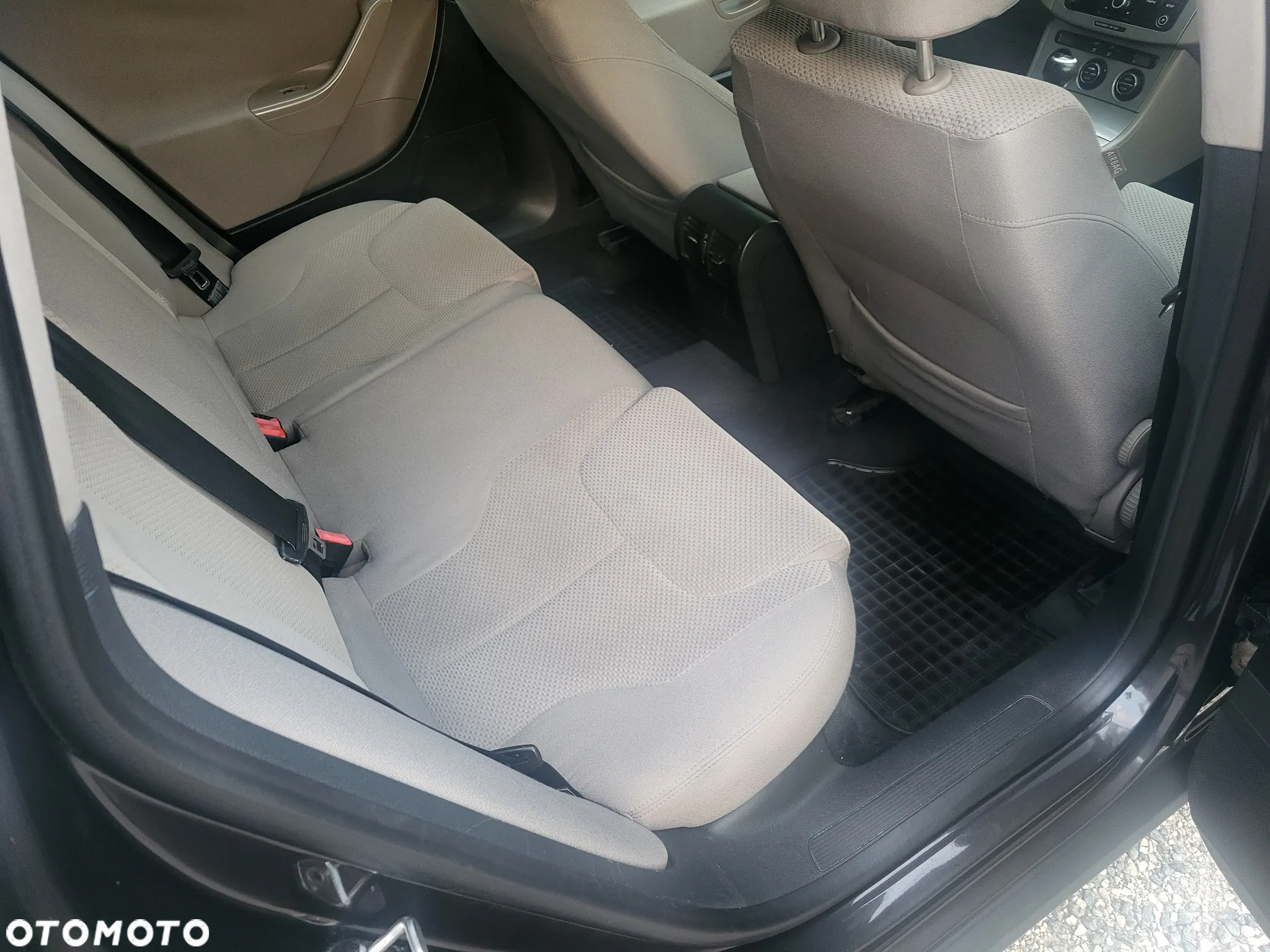 Volkswagen Passat 1.9 TDI Comfortline - 8