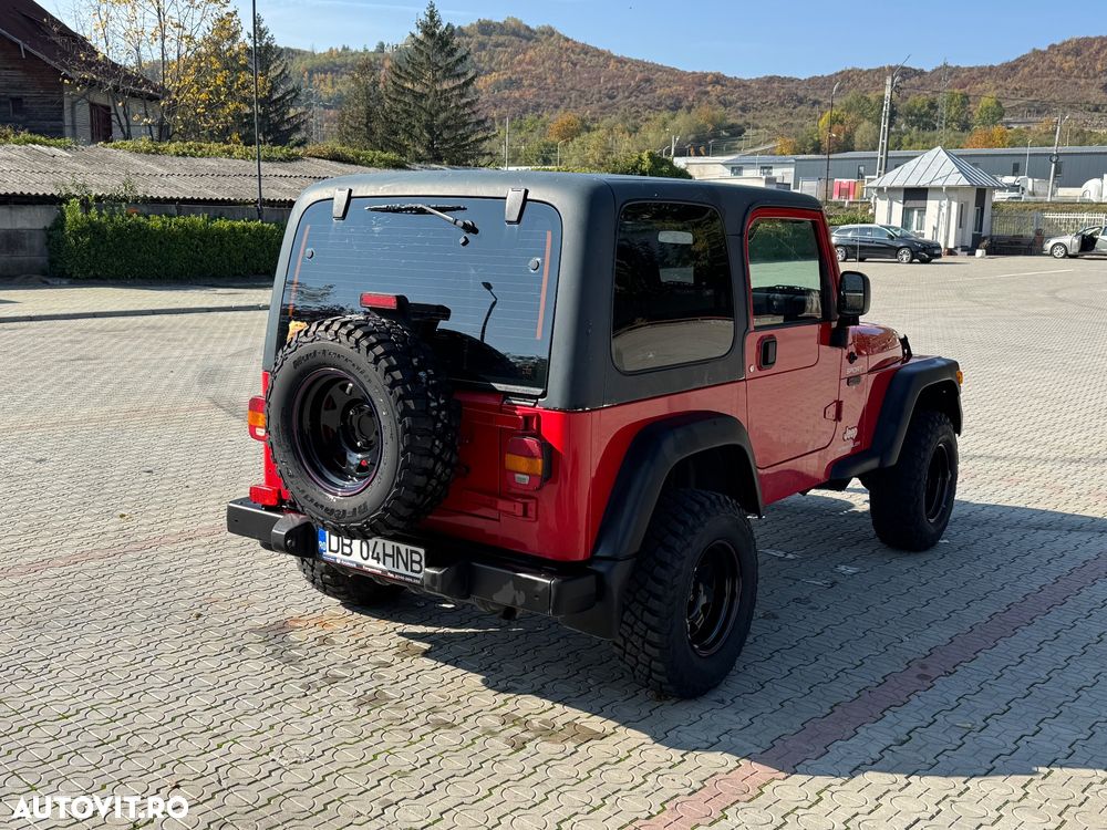 Jeep Wrangler - 12