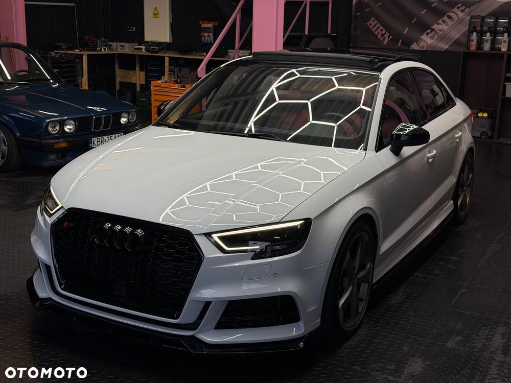 Audi S3 S tronic - 11