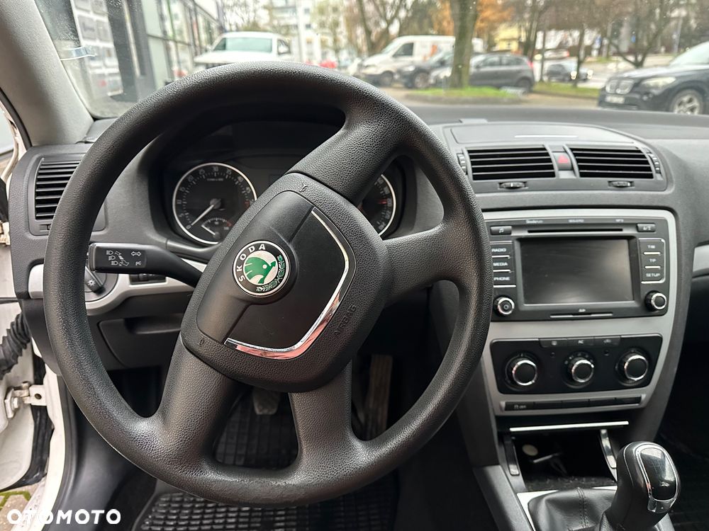 Skoda Octavia 2.0 TDI Ambiente - 6