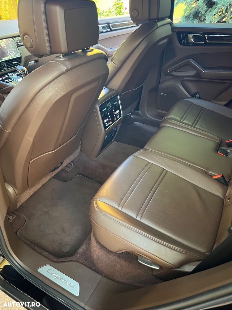 Porsche Cayenne Standard - 10