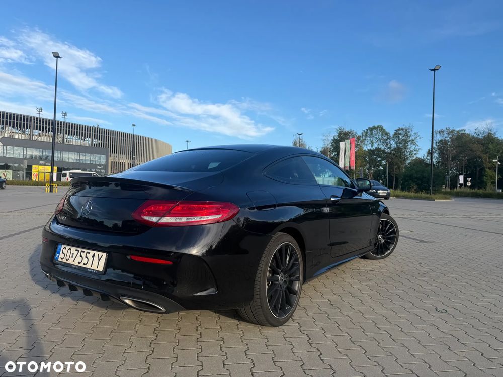 Mercedes-Benz Klasa C 300 9G-TRONIC Night Edition - 7
