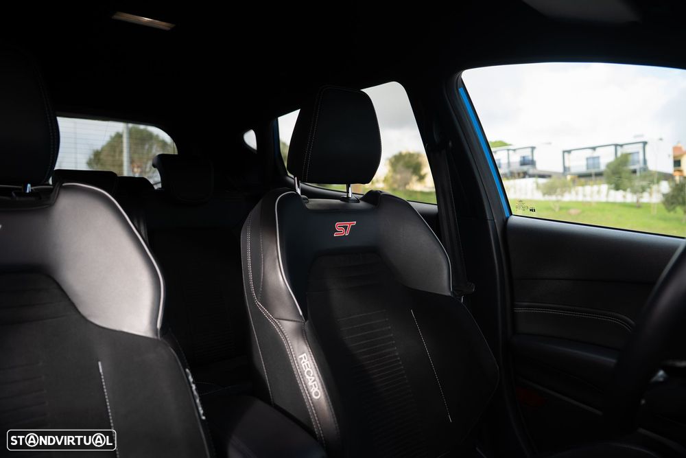 Ford Fiesta 1.5 EcoBoost S&S ST X - 24