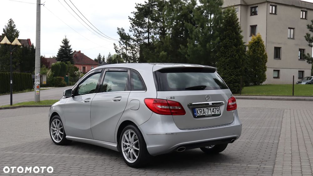 Mercedes-Benz Klasa B 180 CDI - 22