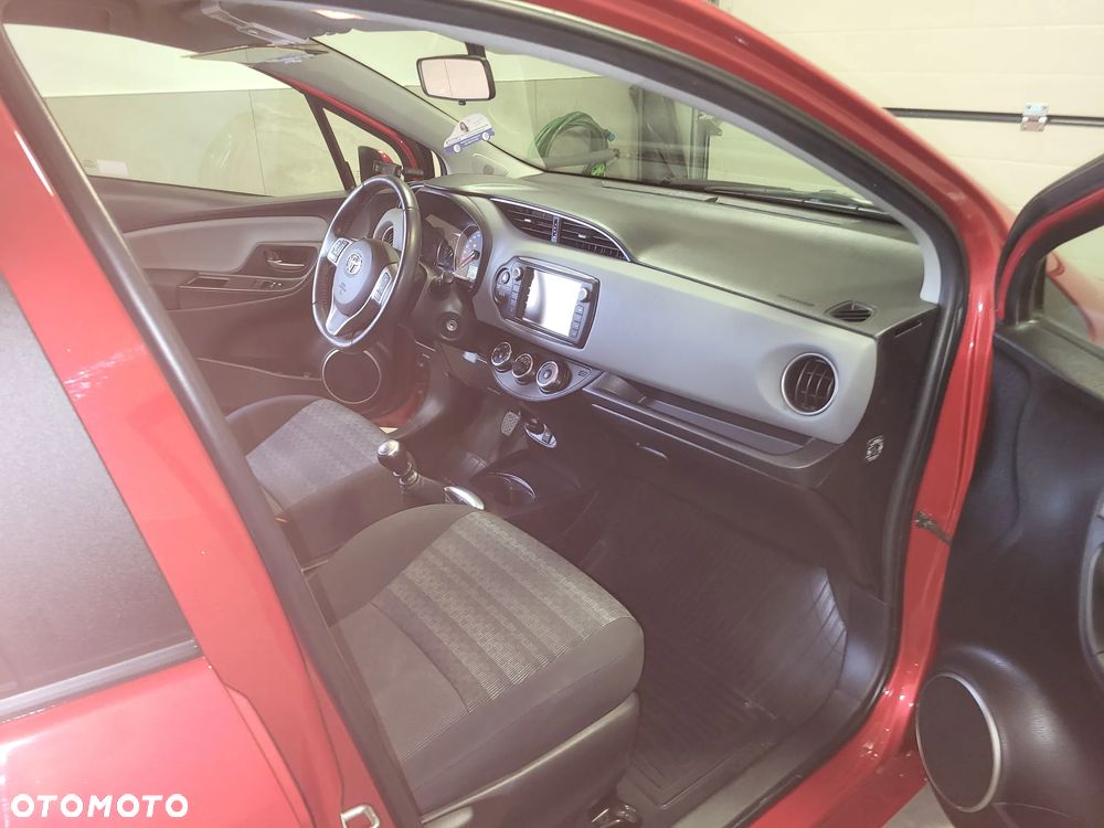 Toyota Yaris 1.33 Active EU6 - 12