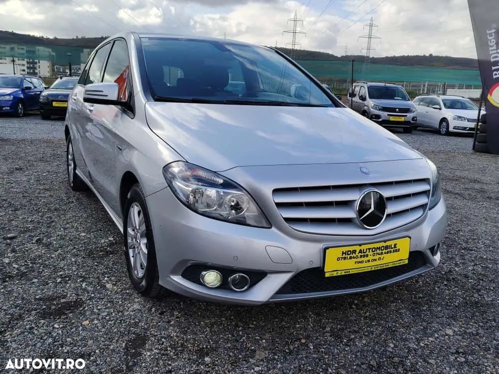 Mercedes-Benz B 180 CDI (BlueEFFICIENCY) - 1