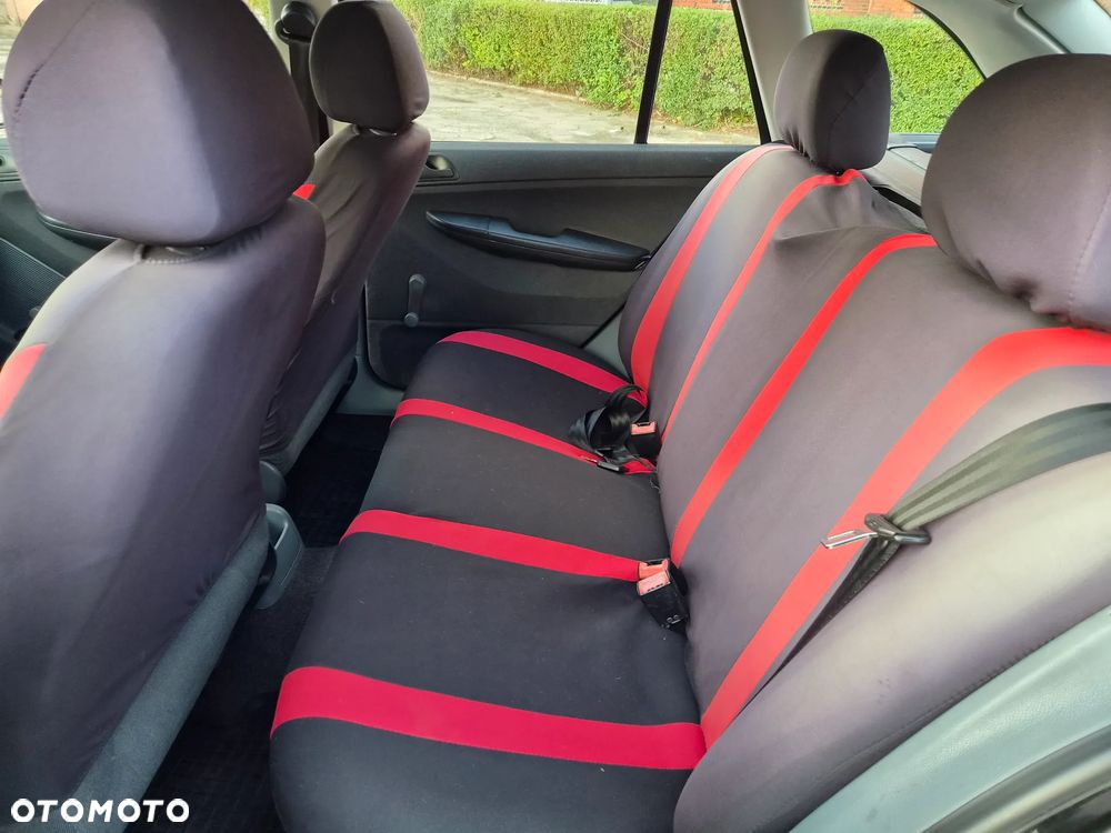 Skoda Fabia 1.2 HTP Combi Comfort - 8
