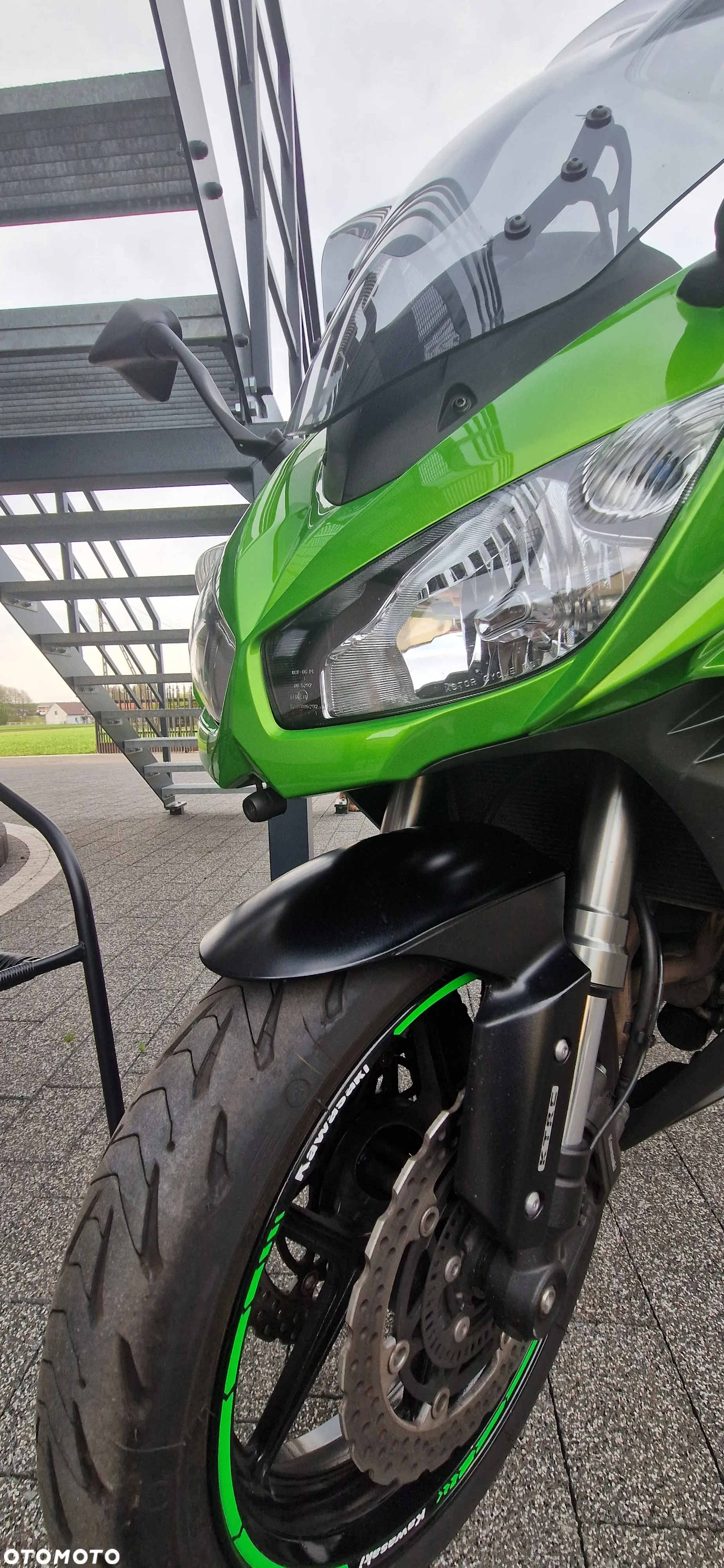 Kawasaki Ninja 1000 SX - 14