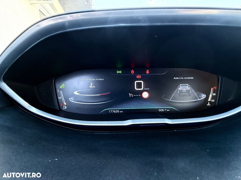 Peugeot 3008 1.2 PureTech Turbo S&S Allure - 12