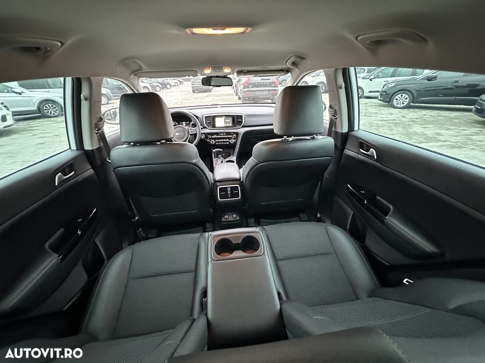 Kia Sportage 1.6 DSL MHEV 7DCT HP 4x2 Style - 19