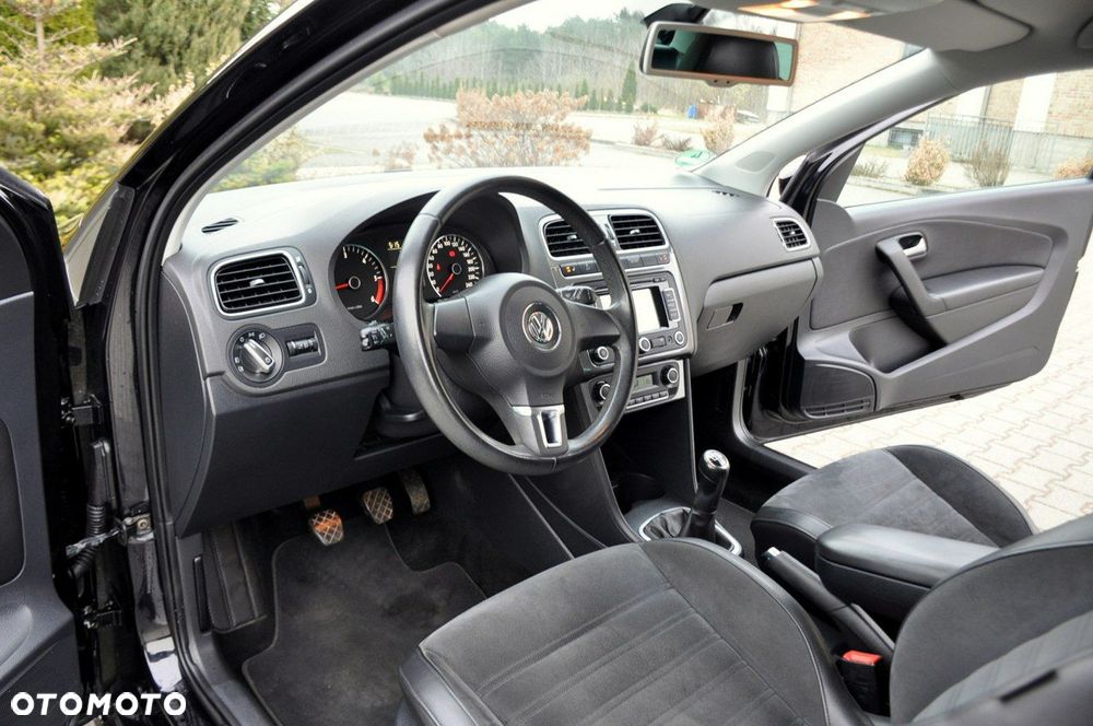 Volkswagen Polo - 23