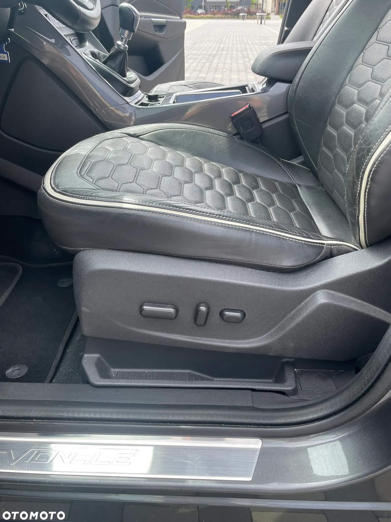 Ford Kuga 2.0 TDCi 2x4 Vignale - 33