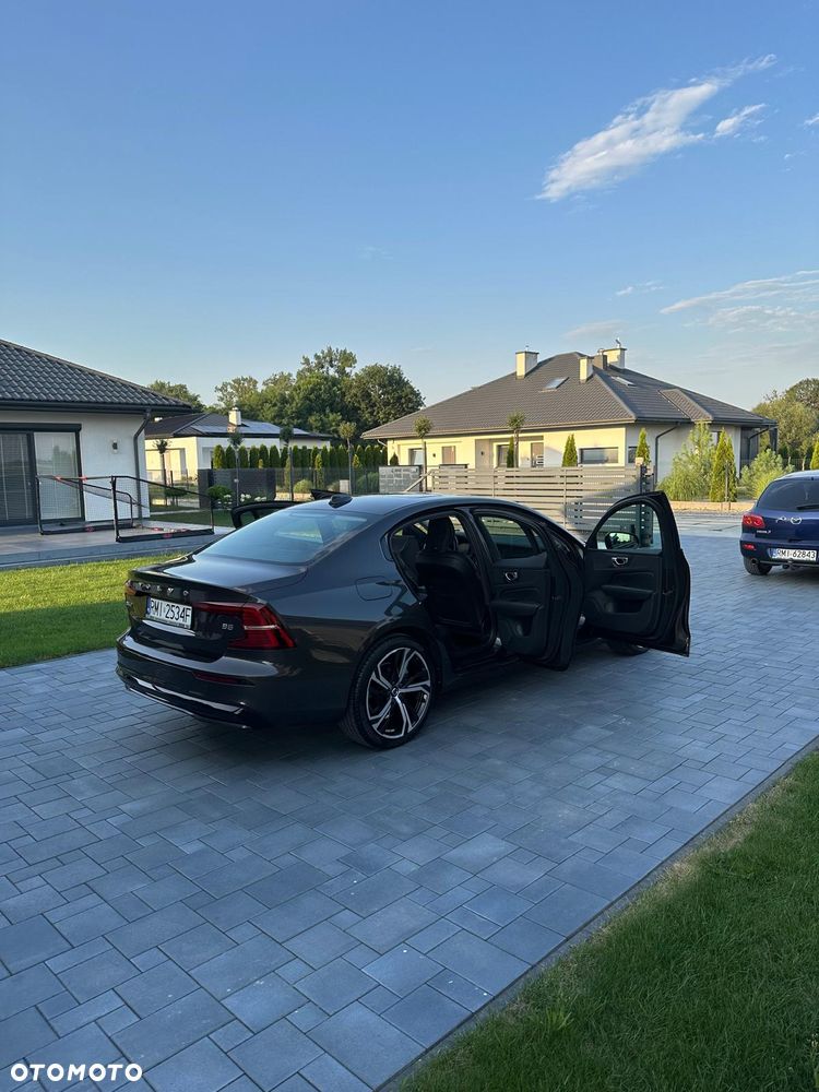 Volvo S60 B5 B Ultimate Dark - 5
