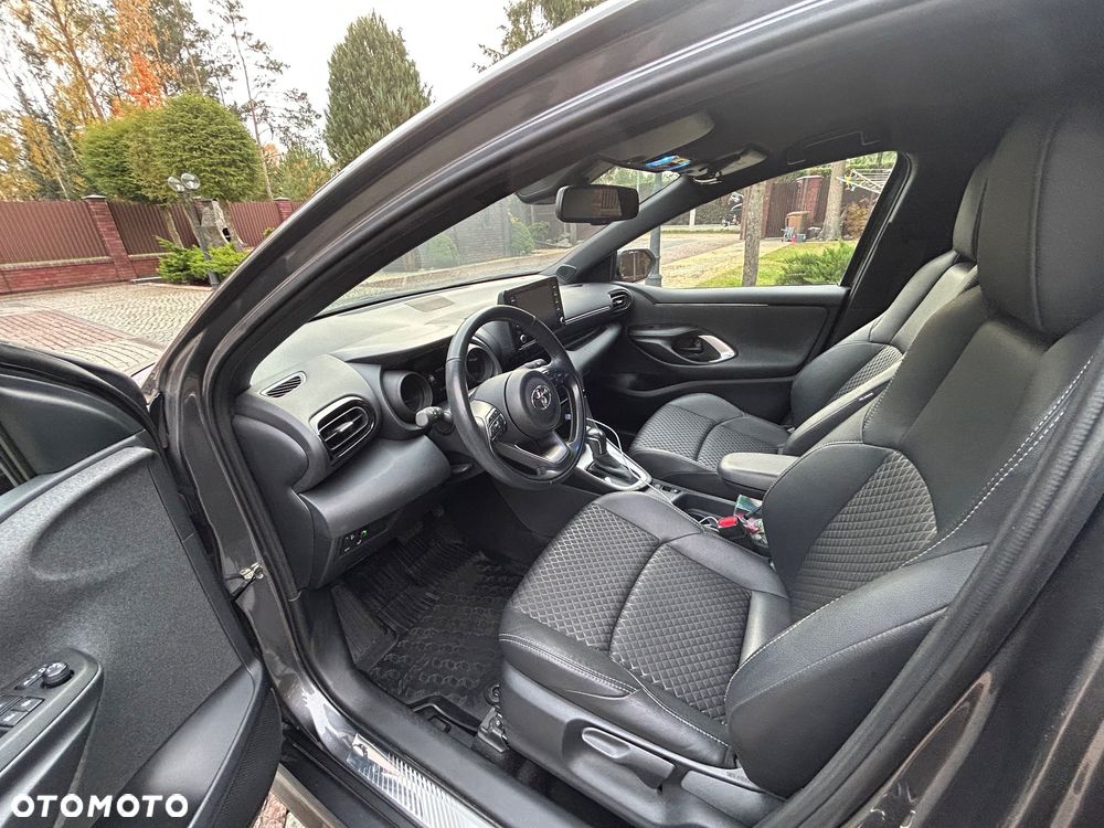 Toyota Yaris - 8