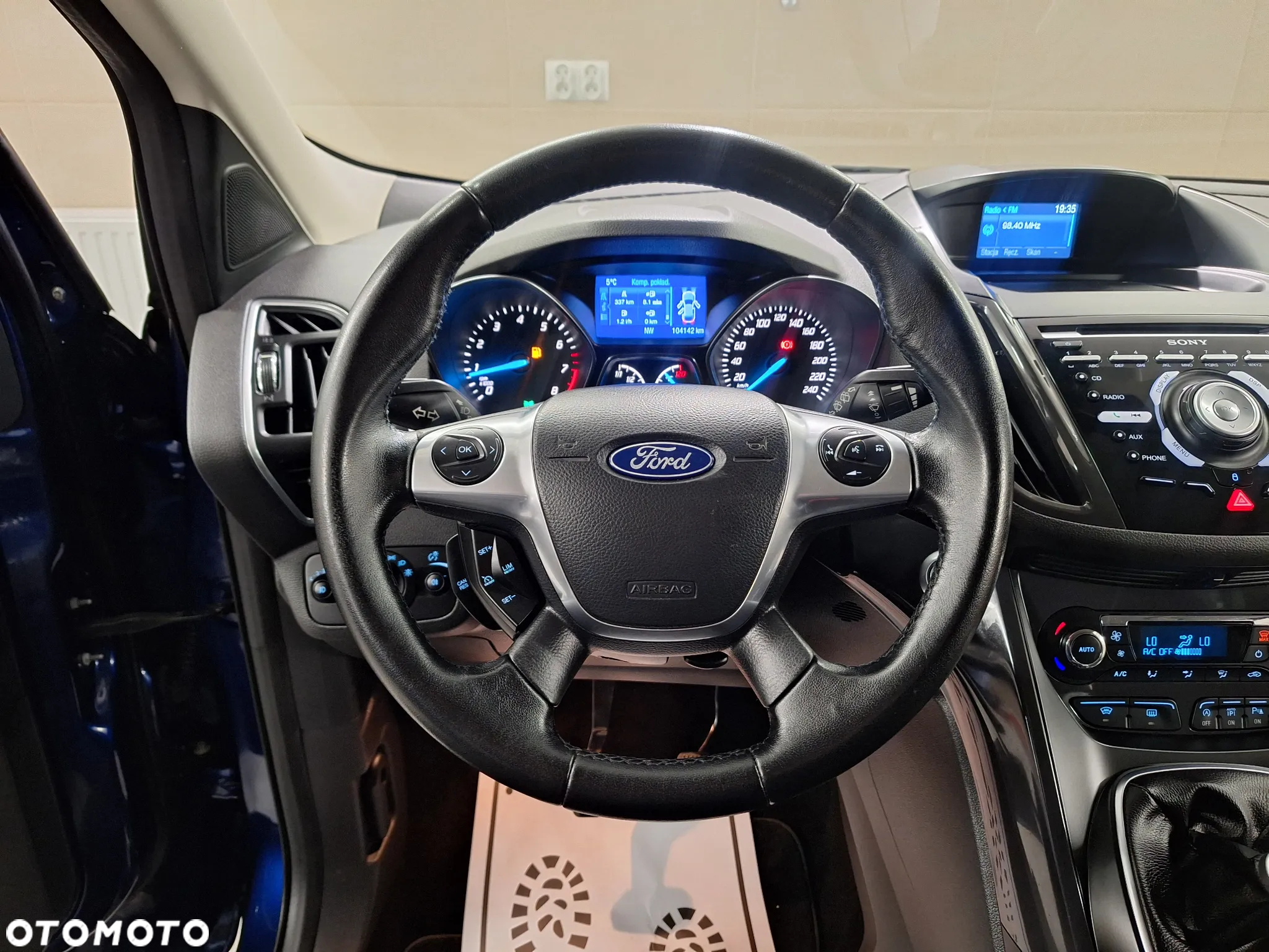 Ford Kuga 1.6 EcoBoost 2x4 Titanium - 31