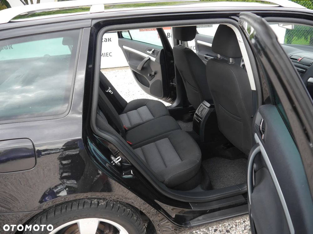 Skoda Octavia 1.6 Combi Classic - 17