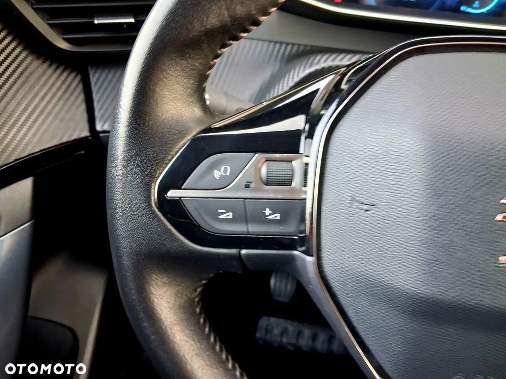 Peugeot 2008 PureTech 130 GT Pack - 25