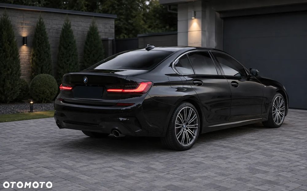 BMW Seria 3 320i M Sport - 5
