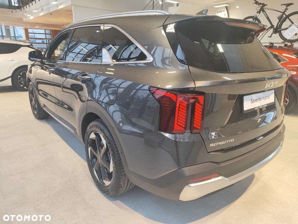 Kia Sorento - 4