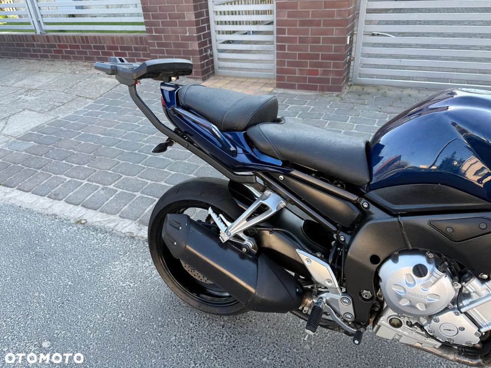 Yamaha FZ - 24
