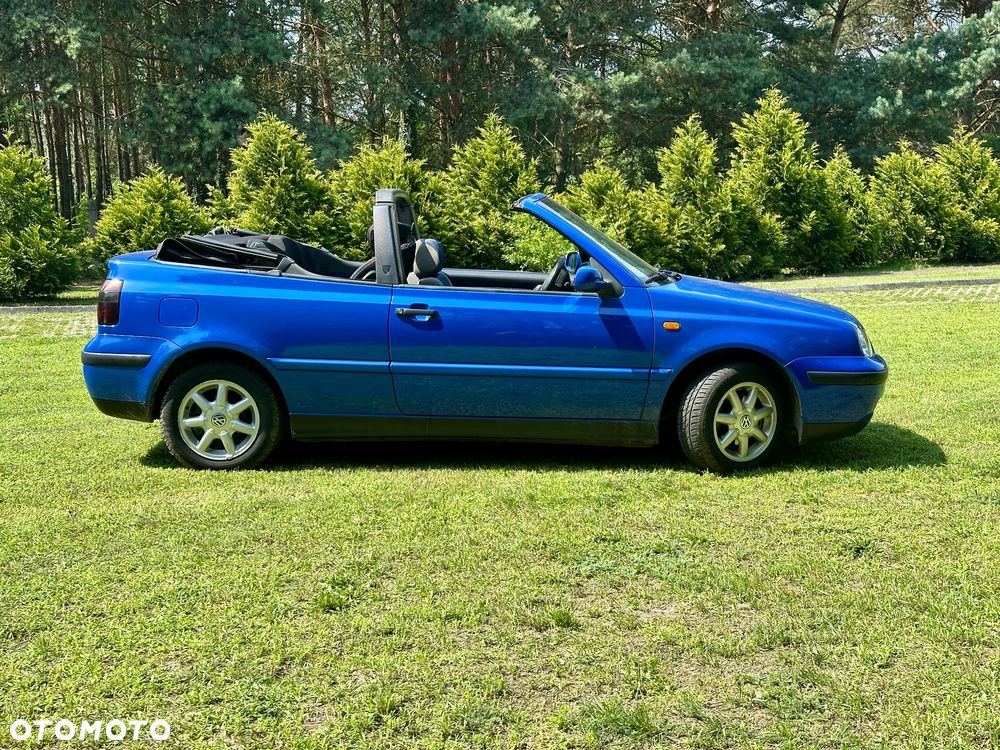 Volkswagen Golf 1.6 - 16