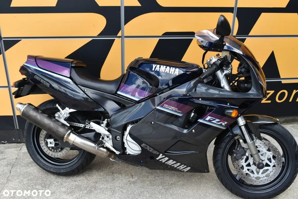 Yamaha FZR - 3