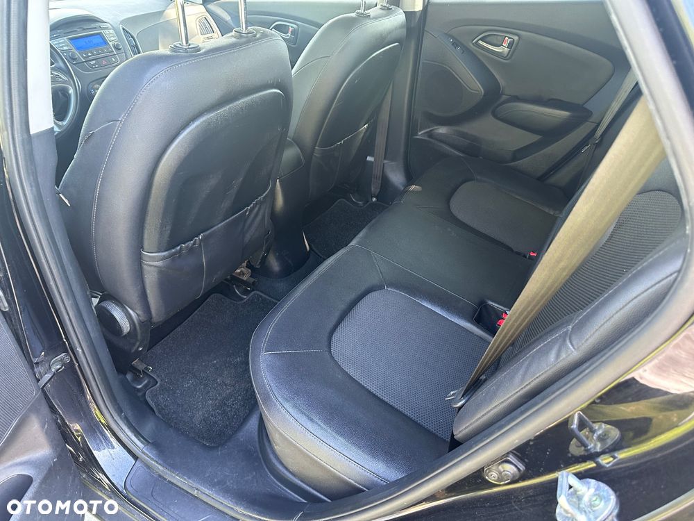 Hyundai ix35 blue 1.6 2WD Finale Silver - 8