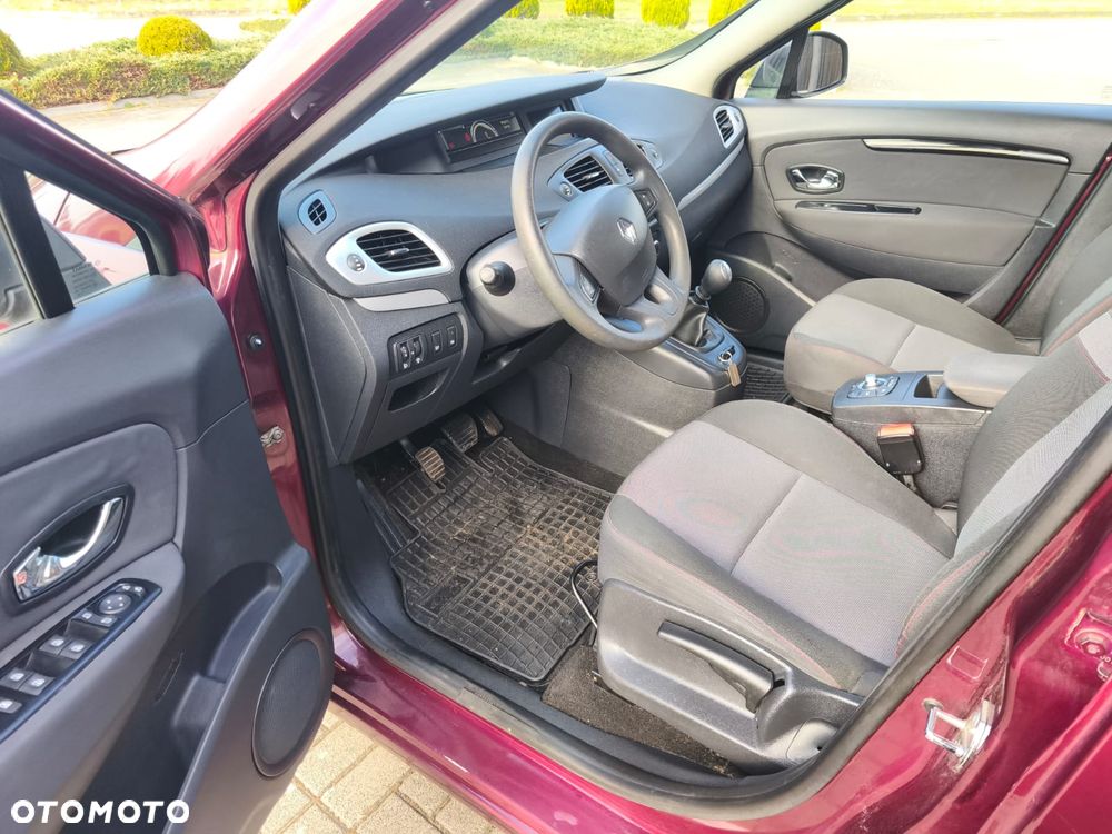 Renault Scenic - 15