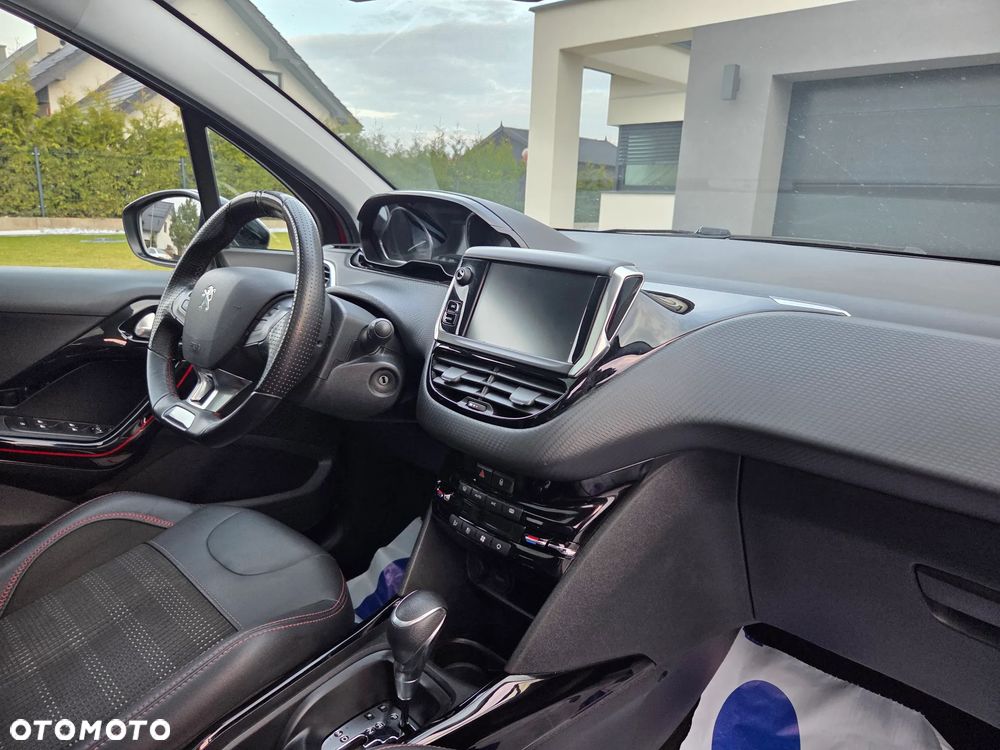 Peugeot 2008 BlueHDi 120 EAT6 Black Edition - 19