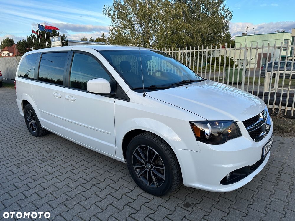 Dodge Grand Caravan 3.6 R/T - 4