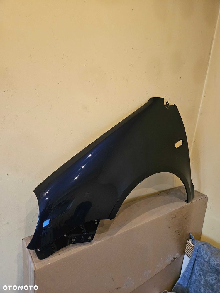 Błotnik lewy do VW Polo 9N 01-05 LB5N NOWY - 2