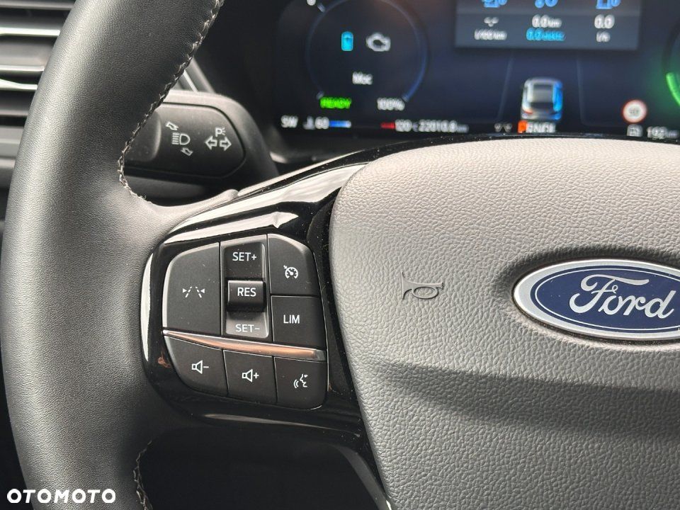 Ford Kuga - 15