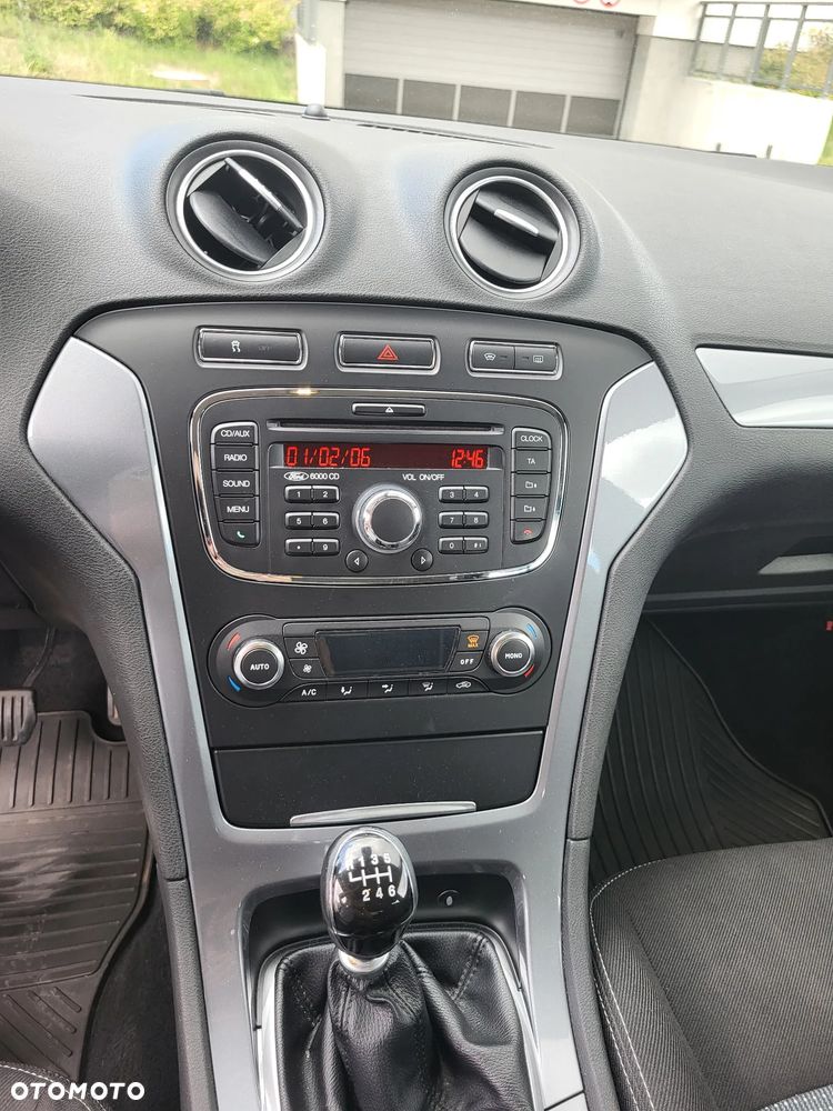 Ford Mondeo 1.6 T Gold X - 11