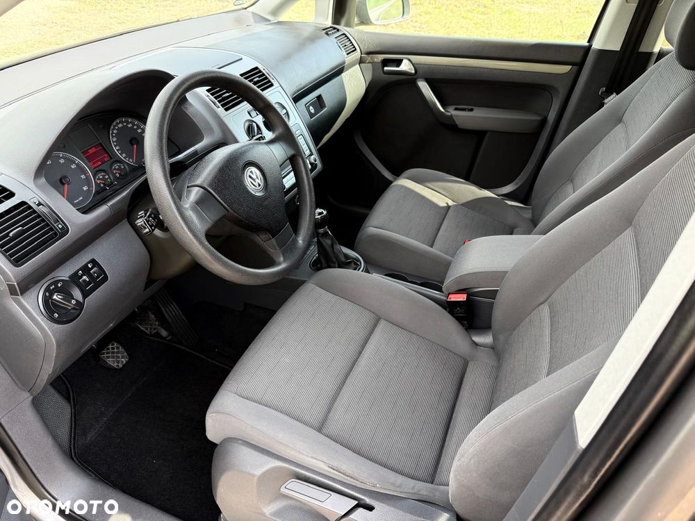 Volkswagen Touran 1.6 Freestyle - 19