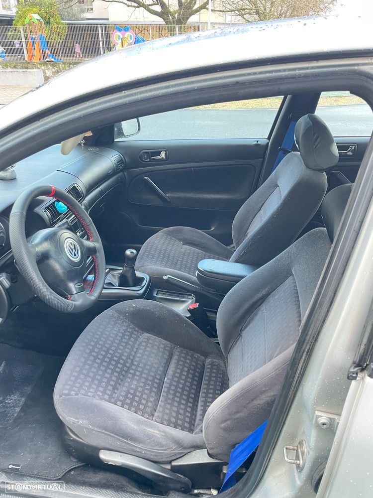 VW Passat 1.9 TDi Confortline - 5