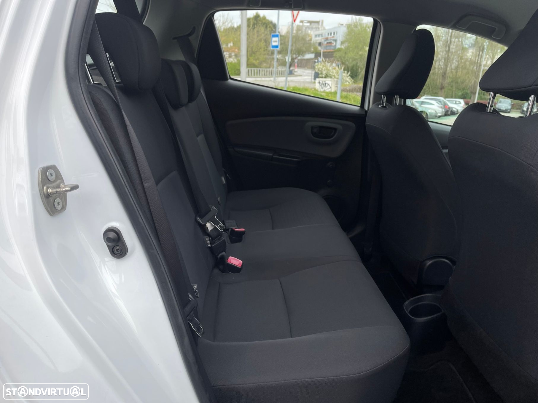 Toyota Yaris 1.4 D-4D ACtive+AC - 29