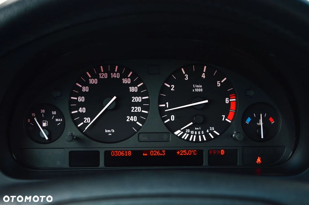 BMW Seria 5 - 28