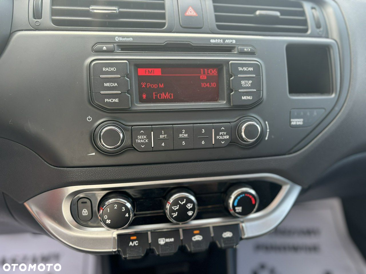 Kia Rio - 19